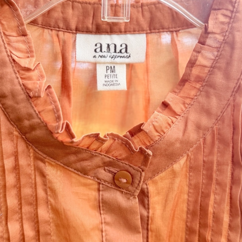 a.n.a Sleeveless Button-Front Top in Rust Orange - Picture 6 of 6